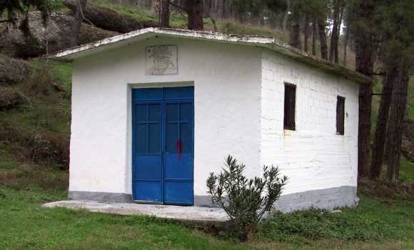 Kapelle "Timiou Stavrou" ca. 1 km ausserhalb von Draviskos